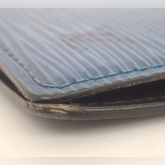 LOUIS VUITTON Blue Epi Leather Agenda ππ - Picture 11 of 11